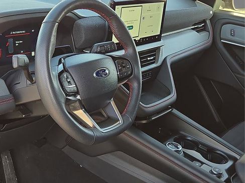 Used 2025 Ford Explorer ST-Line w/ ST-Line Street Pack AWD/4WD image 22