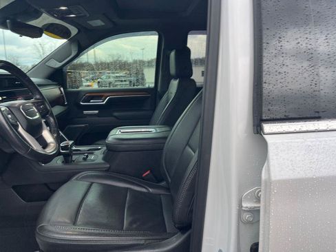 Used 2022 GMC Sierra 1500 Denali w/ Technology Package AWD/4WD image 19
