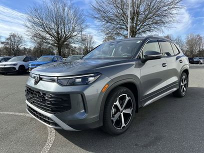 New 2026 Volkswagen Tiguan SE