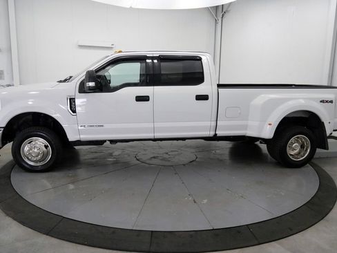 Used 2019 Ford F350 XLT w/ XLT Value Package AWD/4WD image 4