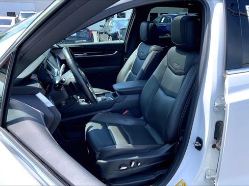 Used 2023 Cadillac XT5 Premium Luxury AWD/4WD image 25