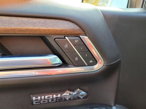 Used 2022 Chevrolet Silverado 1500 High Country w/ High Country Premium Package image 22