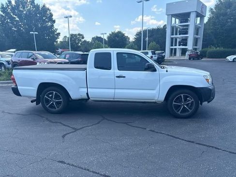 Used 2015 Toyota Tacoma 2WD Access Cab image 7