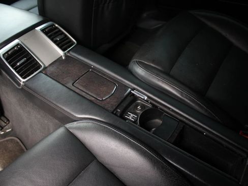 Used 2013 Porsche Panamera GTS image 37