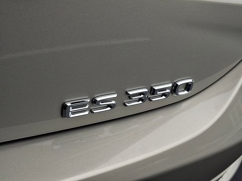 New 2025 Lexus ES 350 Premium image 19