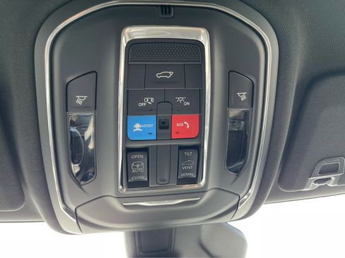 New 2025 Jeep Grand Cherokee L Altitude image 20