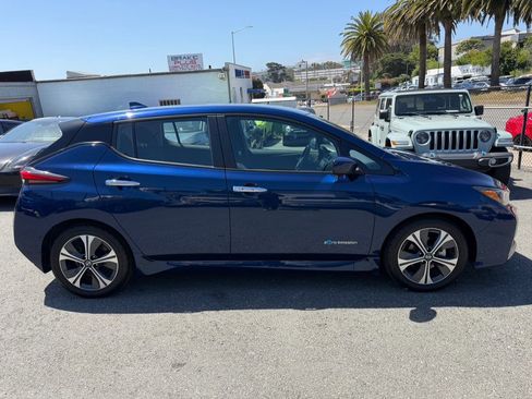 Used 2018 Nissan Leaf SV w/ Protection Package FWD image 4