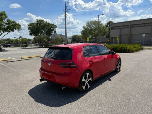 Used 2016 Volkswagen GTI SE FWD image 7