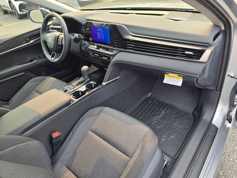 Certified 2025 Toyota Camry LE w/ Convenience Package image 12