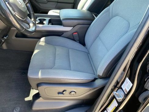 Used 2019 RAM 1500 Big Horn AWD/4WD image 16