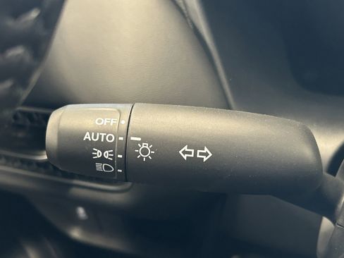 New 2026 Honda HR-V EX-L image 17