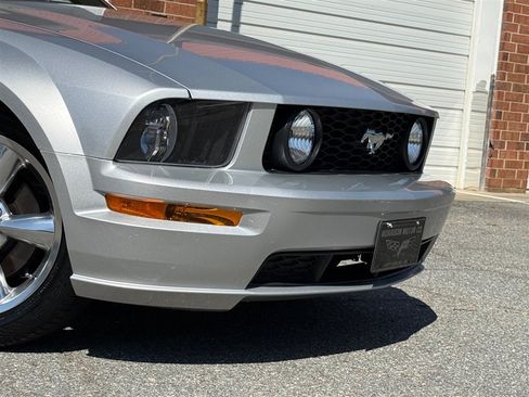 Used 2009 Ford Mustang GT RWD image 33