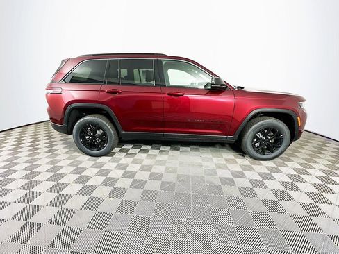 New 2026 Jeep Grand Cherokee Altitude AWD/4WD image 10