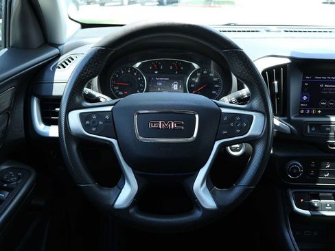 Used 2024 GMC Terrain SLE AWD/4WD image 15