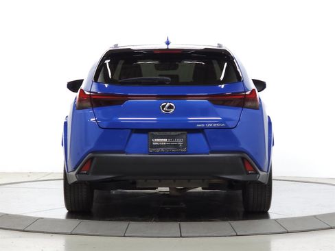 Used 2024 Lexus UX 250h AWD w/ Premium Package image 7