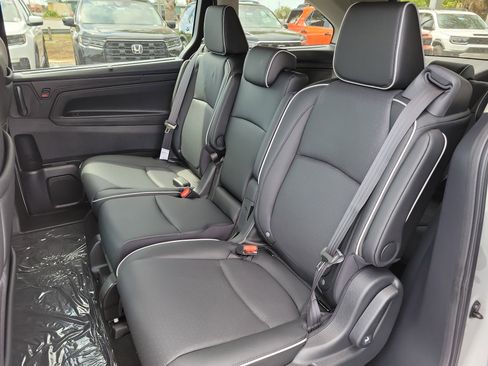 New 2026 Honda Odyssey Elite image 16