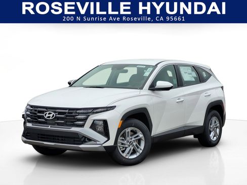 New 2026 Hyundai Tucson SE image 1