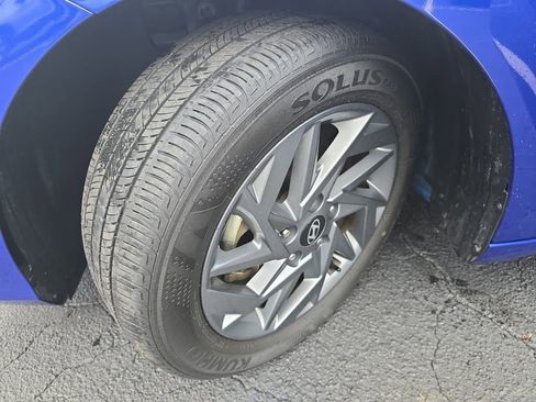 Used 2024 Hyundai Elantra SEL image 32