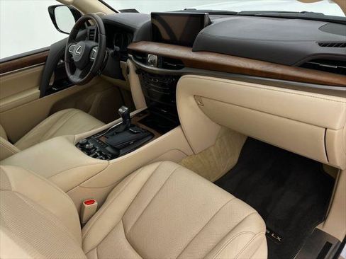 Certified 2021 Lexus LX 570 4WD w/ Luxury Package image 16