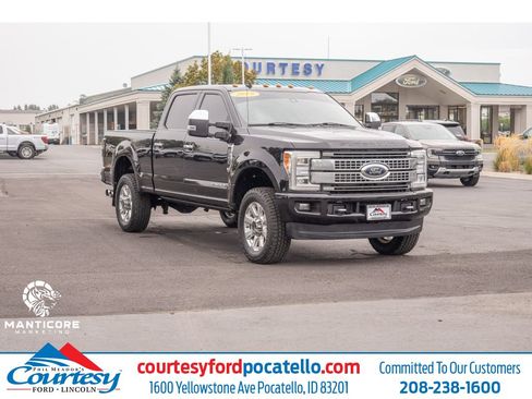 Used 2019 Ford F350 Platinum AWD/4WD image 1
