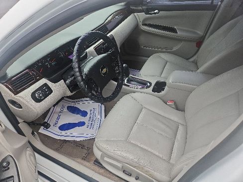 Used 2012 Chevrolet Impala LTZ image 7
