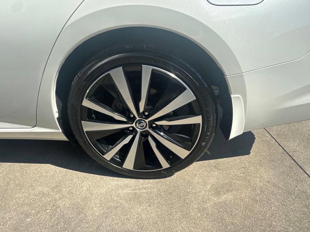 Used 2021 Nissan Altima 2.5 SR w/ SR Premium Package FWD image 7