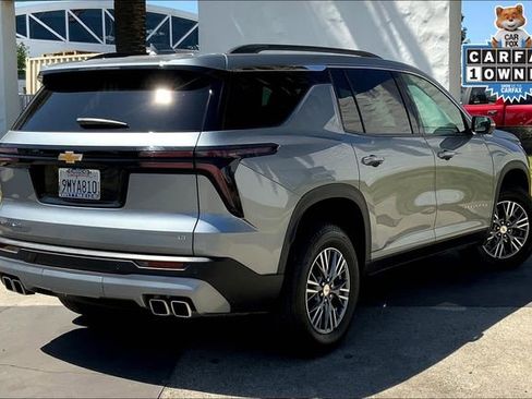 Used 2024 Chevrolet Traverse LT image 13