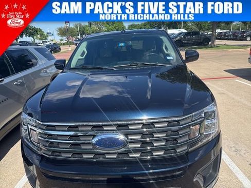 Used 2021 Ford Expedition XLT RWD image 2
