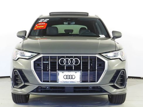 Used 2022 Audi Q3 2.0T Premium Plus w/ Premium Plus Package image 3