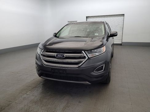 Used 2018 Ford Edge Titanium w/ Technology Package AWD/4WD image 15