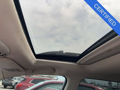 Used 2025 Subaru Outback Premium image 11