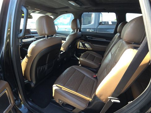 Used 2020 Kia Telluride SX w/ SX Prestige Package AWD/4WD image 13