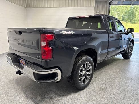 Used 2023 Chevrolet Silverado 1500 LT AWD/4WD image 7