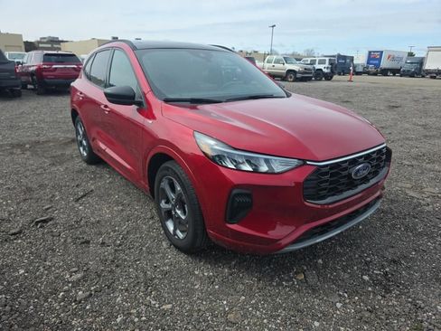 Certified 2023 Ford Escape ST-Line AWD/4WD image 1