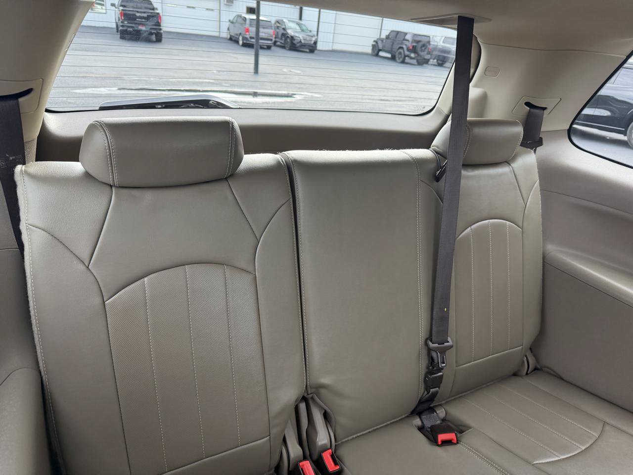 Used 2013 GMC Acadia Denali AWD/4WD image 24