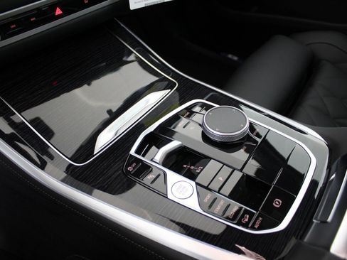 New 2026 BMW X5 xDrive40i image 17