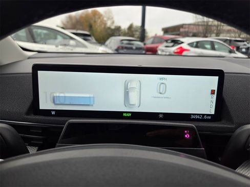 Used 2023 Ford Mustang Mach-E Select image 13