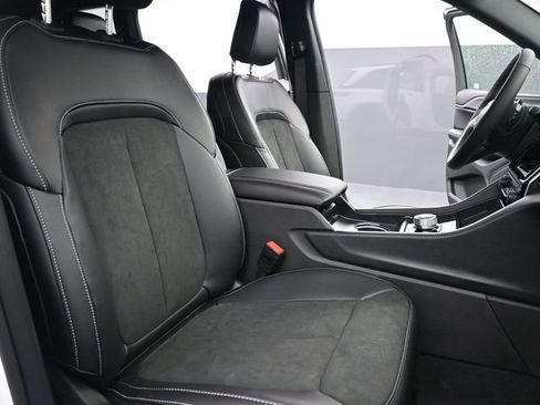 New 2025 Jeep Grand Cherokee Altitude AWD/4WD image 26