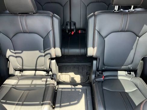 Used 2023 Honda Pilot TrailSport image 20