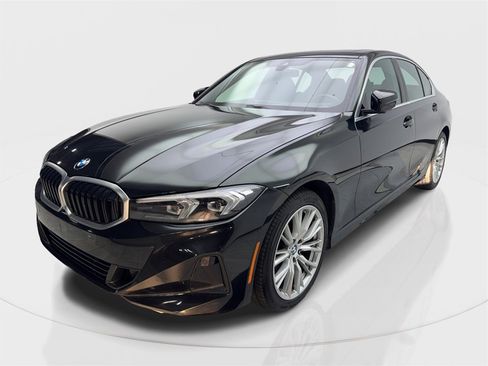 Used 2024 BMW 330i 330i image 2