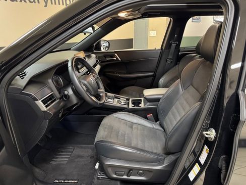 Used 2022 Mitsubishi Outlander SEL Black Edition image 9