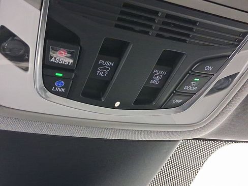 Used 2023 Acura MDX SH-AWD w/ Advance Package image 28