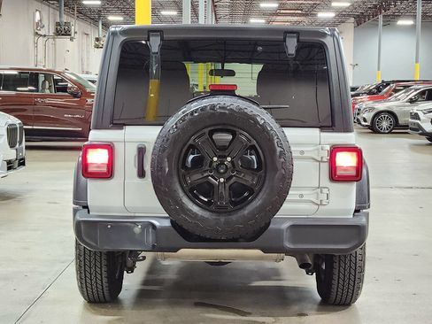 Used 2021 Jeep Wrangler Unlimited Sport AWD/4WD image 10