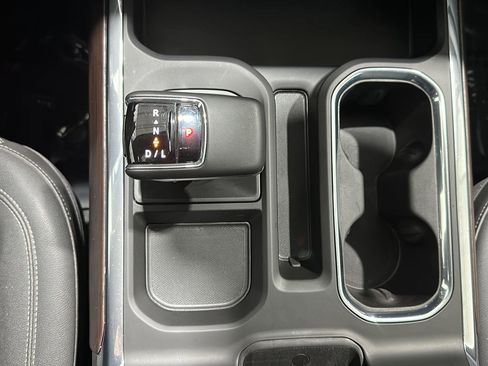 Used 2024 GMC Sierra 1500 SLT w/ SLT Premium Package image 19