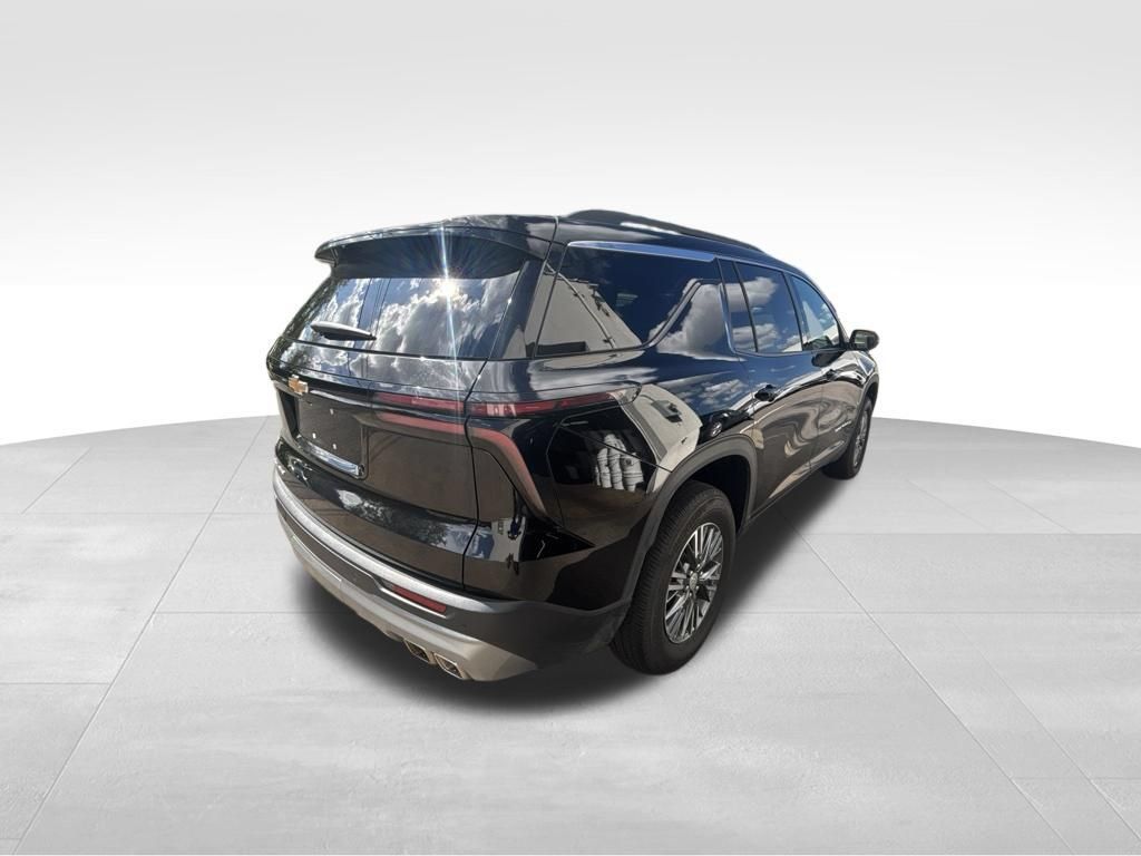 Used 2026 Chevrolet Traverse LT AWD/4WD image 7