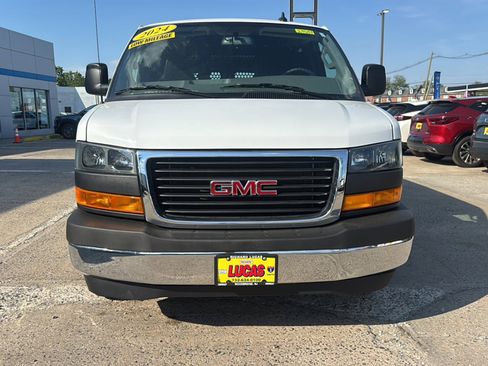 Used 2024 GMC Savana 2500 w/ Driver Convenience Package RWD image 3