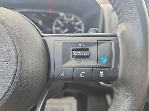 Used 2023 Nissan Rogue SV w/ SV Premium B Package AWD/4WD image 17
