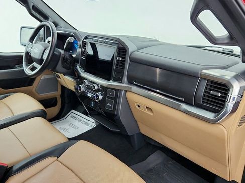 Used 2022 Ford F150 Lariat image 24