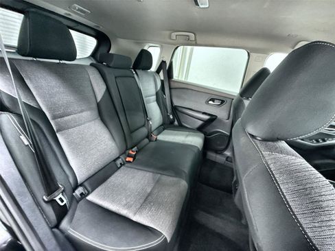 Used 2023 Nissan Rogue SV AWD/4WD image 28