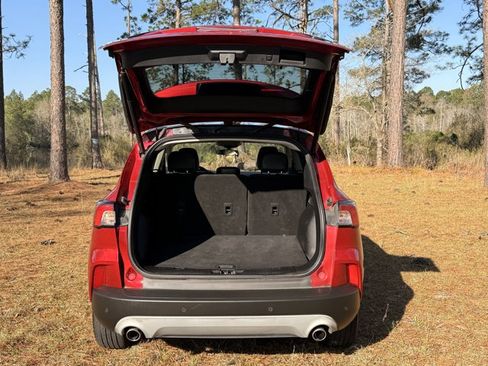 Used 2021 Ford Escape SEL w/ Technology Package image 10